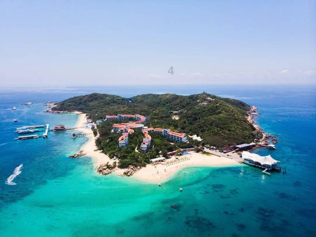 捷途旅行者银龙之翼官图发布，外观很帅气，车身带梯子，2.0T动力