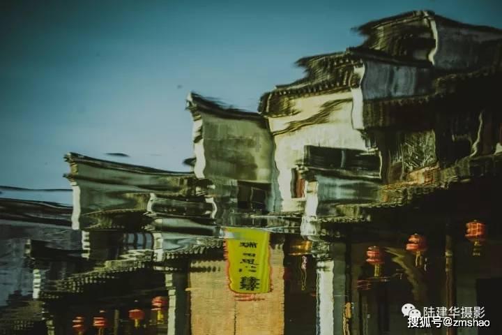 薛之谦海南演唱会意外“遇冷”,网友笑称:喜剧效果值千金!